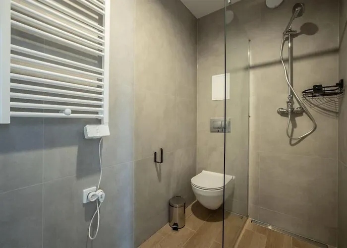 Wigurytower 64' Апартаменты *